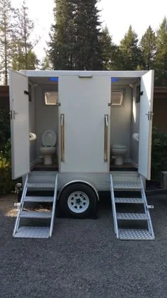 Porta potty rental delivery — Celina, Tx